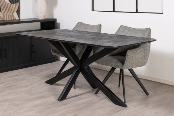 eettafel met afgeronde hoeken